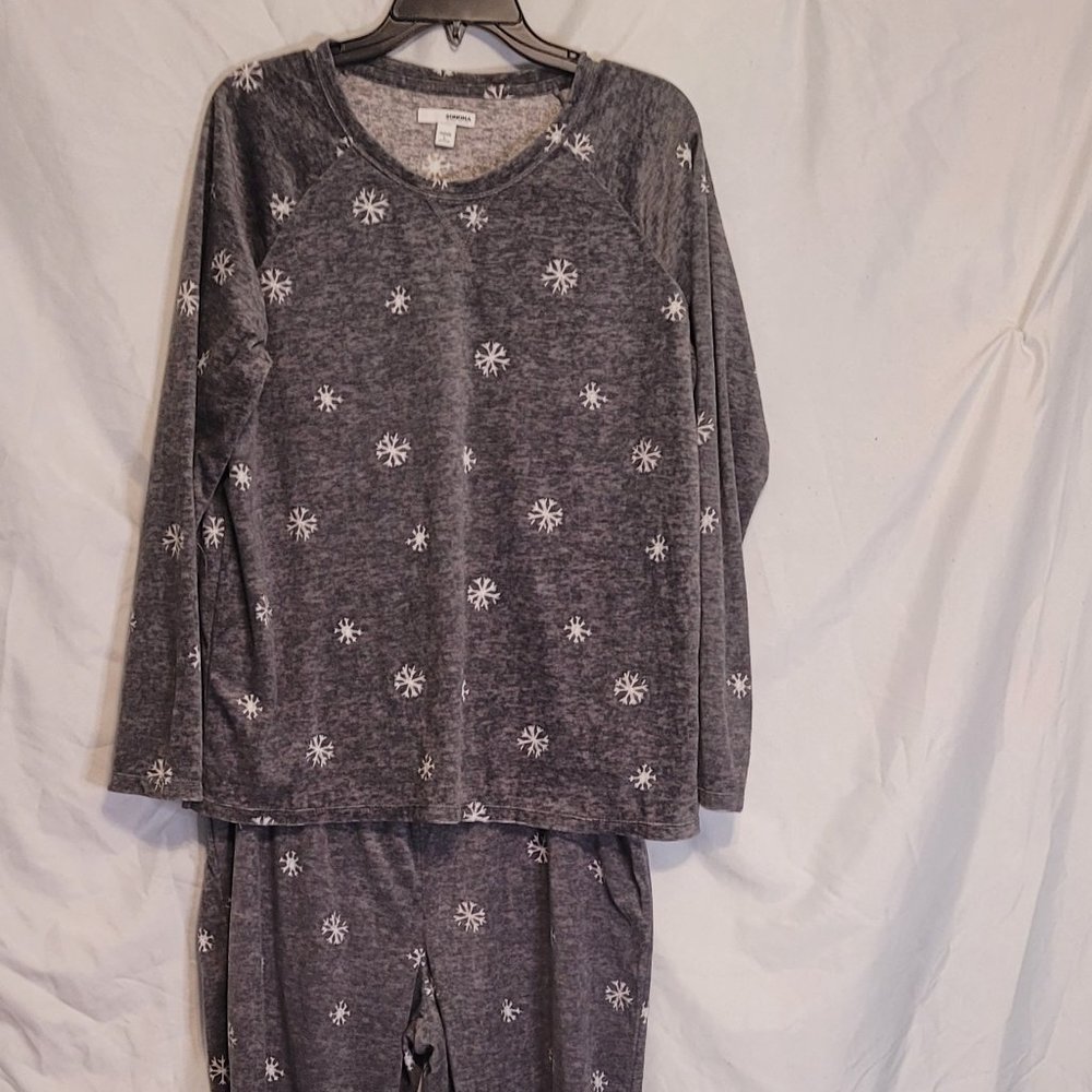 NWOT Sonoma Goods Pajama Set Size Large Gray